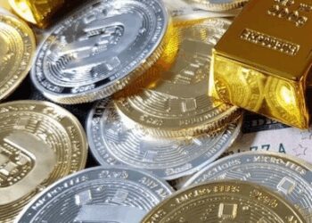 Silver posts biggest intraday correction in MCX history