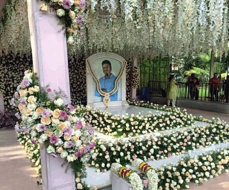 Superstar Puneeth Rajkumar’s 4th death anniv: Fans pay tribute in K'taka, hold blood donation drives