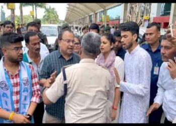 Visiting TMC Leaders Protest