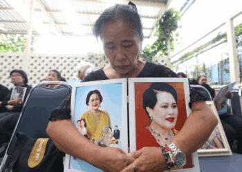 Thai PM cancels APEC attendance over passing of Queen Mother Sirikit
