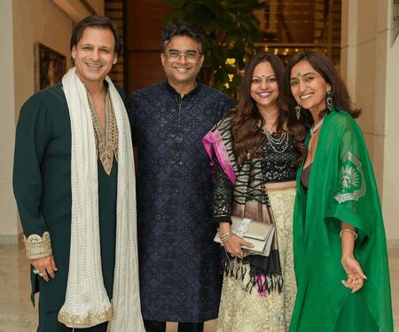 Vivek Oberoi shares glimpses from Diwali celebrations with family and R Madhavan