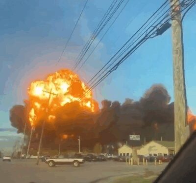 At least 3 dead, 11 injured in cargo plane crash in Kentucky, US