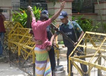 Bangladesh: Over 3000 Awami League workers arrested in last 10 months