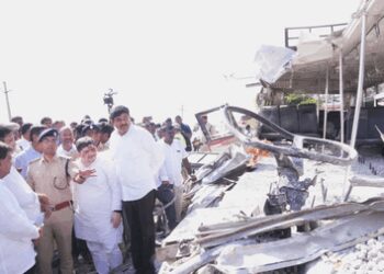 Bus-truck collision: Telangana announces Rs 7 lakh ex gratia, magisterial inquiry