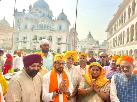 Guru Nanak's life inspiration for all of us: Delhi CM Rekha Gupta, Anurag Thakur visit Patna Sahib Gurudwara