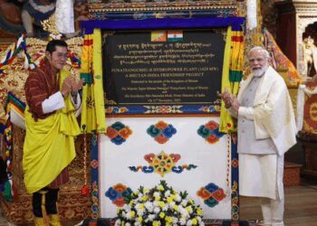 India extends Rs 4,000 crore line of credit to Bhutan, grants land in Varanasi for Bhutanese temple