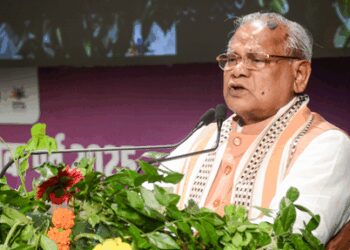 Jitan Ram Manjhi hails CM Nitish Kumar’s law and order record, urges people to vote