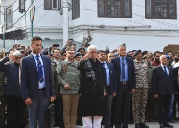 L-G Manoj Sinha lauds J&K Police for busting interstate terror module