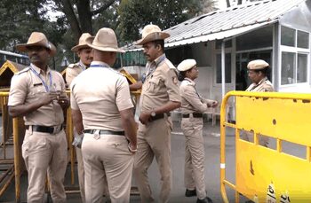 Leadership issue: All eyes on breakfast meeting between K'taka CM, Dy CM