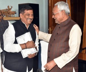 NDA begins govt formation talks after historic Bihar victory