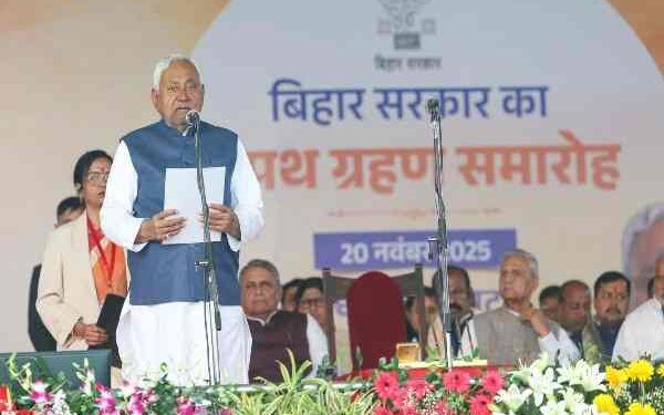 For record 10th time: Nitish takes historic Oath in Bihar
