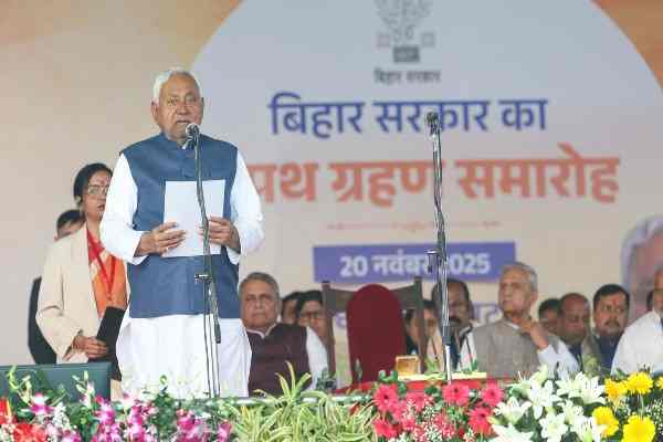 For record 10th time: Nitish takes historic Oath in Bihar