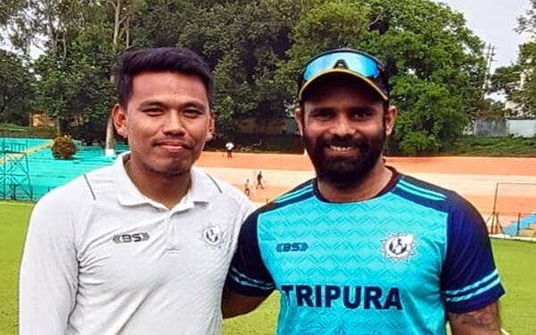 Skipper Manishankar & Hanuma smash centuries