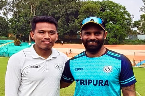 Skipper Manishankar & Hanuma smash centuries