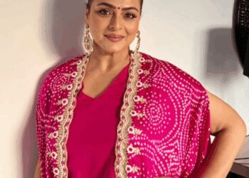 Shilpa Shirodkar: I know how to cut my cords