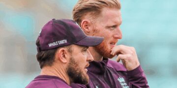 Ashes: Vaughan wants England to play 'the old school way' at the Gabba