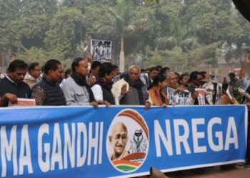 Renaming MGNREGA with VB-G RAM G Bill : Protest outside Parliament