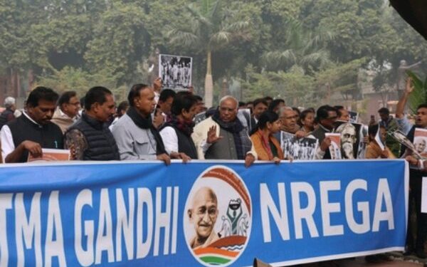 Renaming MGNREGA with VB-G RAM G Bill : Protest outside Parliament
