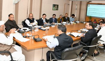 Guv calls for high-level research at Rajasthan Ayurveda University