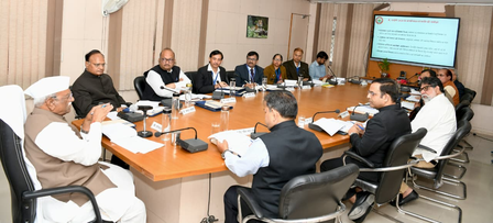 Guv calls for high-level research at Rajasthan Ayurveda University