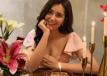 Raashii Khanna gives an insight into her 'warm' birthday celebration