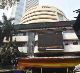 Sensex, Nifty end lower amid profit booking