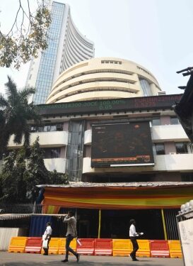 Sensex, Nifty end lower amid profit booking