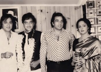 Shatrughan Sinha pays heartfelt tribute to Dharmendra, extend support to Hema Malini