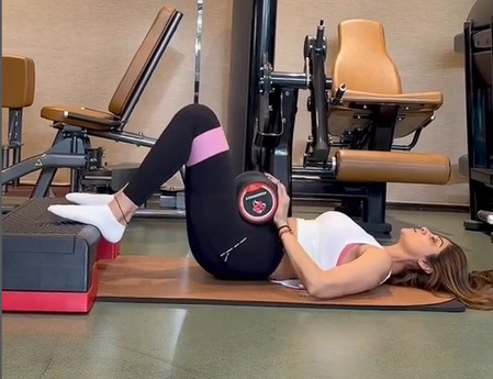 Shilpa Shetty keeps her fitness game strong as she performs banded feet elevated glute bridge