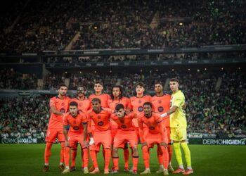 Torres' hat-trick powers Barcelona past Betis in La Liga