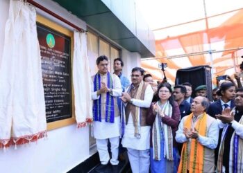 TNGCL now supplying CNG to over 50,000 vehicles in Tripura: Dr Saha