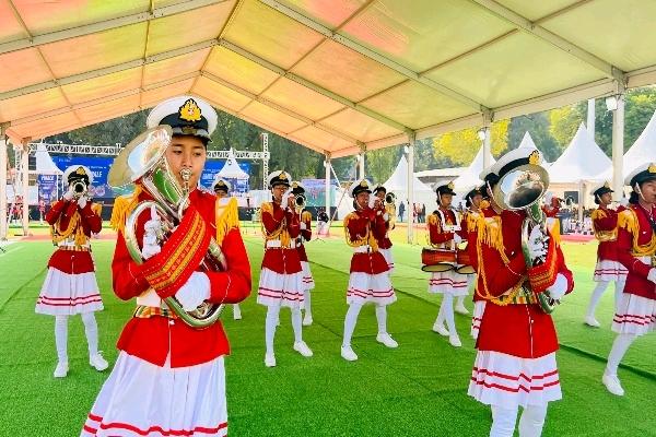 R-Day: Karbook Holy Cross girls represent State at national band event