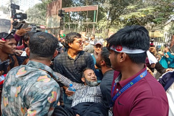 Press Freedom Concerns Grow After Dhaka Clashes