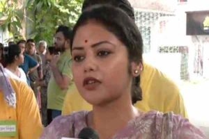 "Only the Navy and Air Force are left to enter Bengal. It is like a state of war", alleges Saayoni Ghosh.