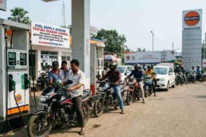 Public sector oil Marketing Companies asserted, fuel supply operations continue normally at petrol pumps and LPG distribution centres across Tripura. (AI generated representative pic)