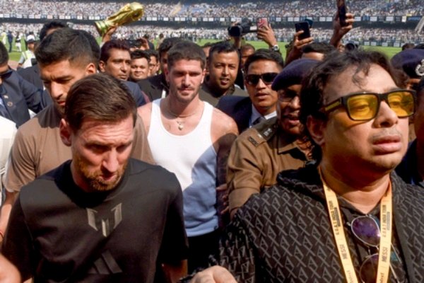 Security controversy arises over crowd chaos at Salt Lake Stadium during Lionel Messi Kolkata event