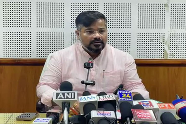 Tripura Tourism Minister Sushanta Chowdhury announces Cabinet decisions on new government office timings, two-day weekend and recruitment for 81 posts at Civil Secretariat in Agartala