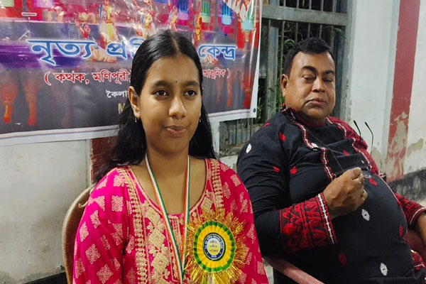 Ankita Bhowmik Kailashahar Class X student with her Nritya Guru after third place in All India Rabindra Nritya competition