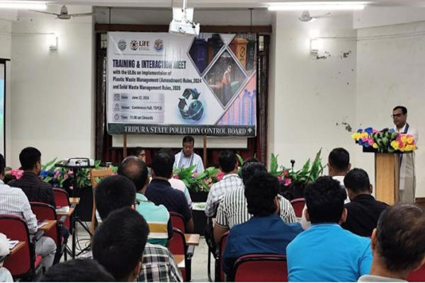 Tripura State Pollution Control Board (TSPCB) officials interacting with Urban Local Body representatives during waste management training in Agartala 2026