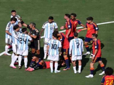 WC Summit Clash Ends With Ugly Chaos After Final Whistle