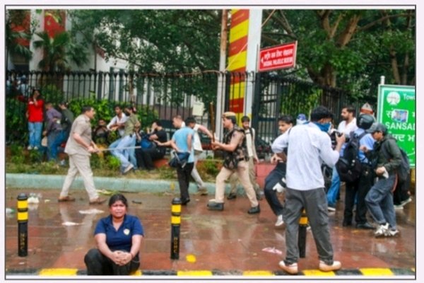 SC FIR relief for student protestors
