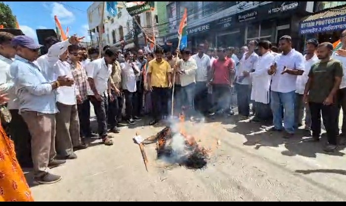 Tripura Congress EC Gyanesh Kumar effigy protest